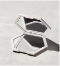 Компактне двостороннє дзеркало Fenty Beauty by Rihanna