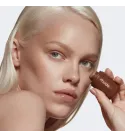 Кремовий бронзер Rhode Pocket Bronze — відтінок Pebble